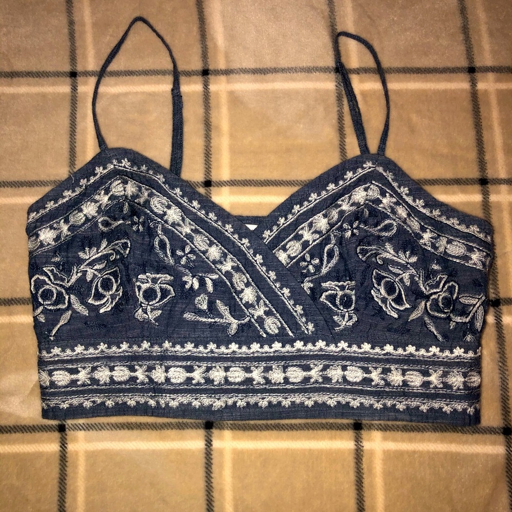 American Eagle Crop Top